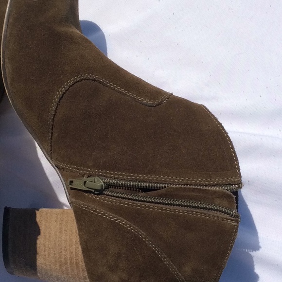 Steve Madden booties - Picture 4 of 8